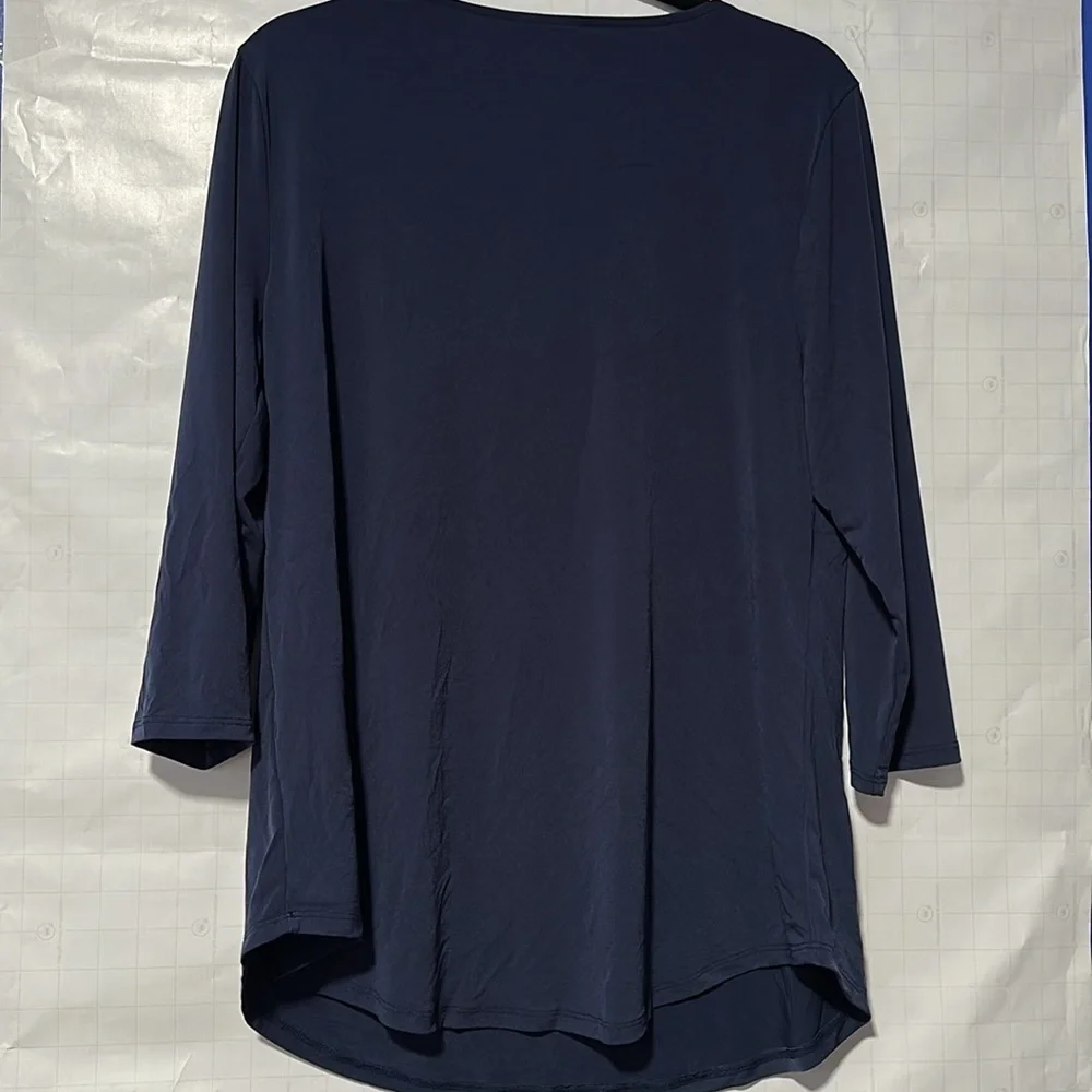 Women size L 3/4 sleeve JM collection soft stretchy fabric